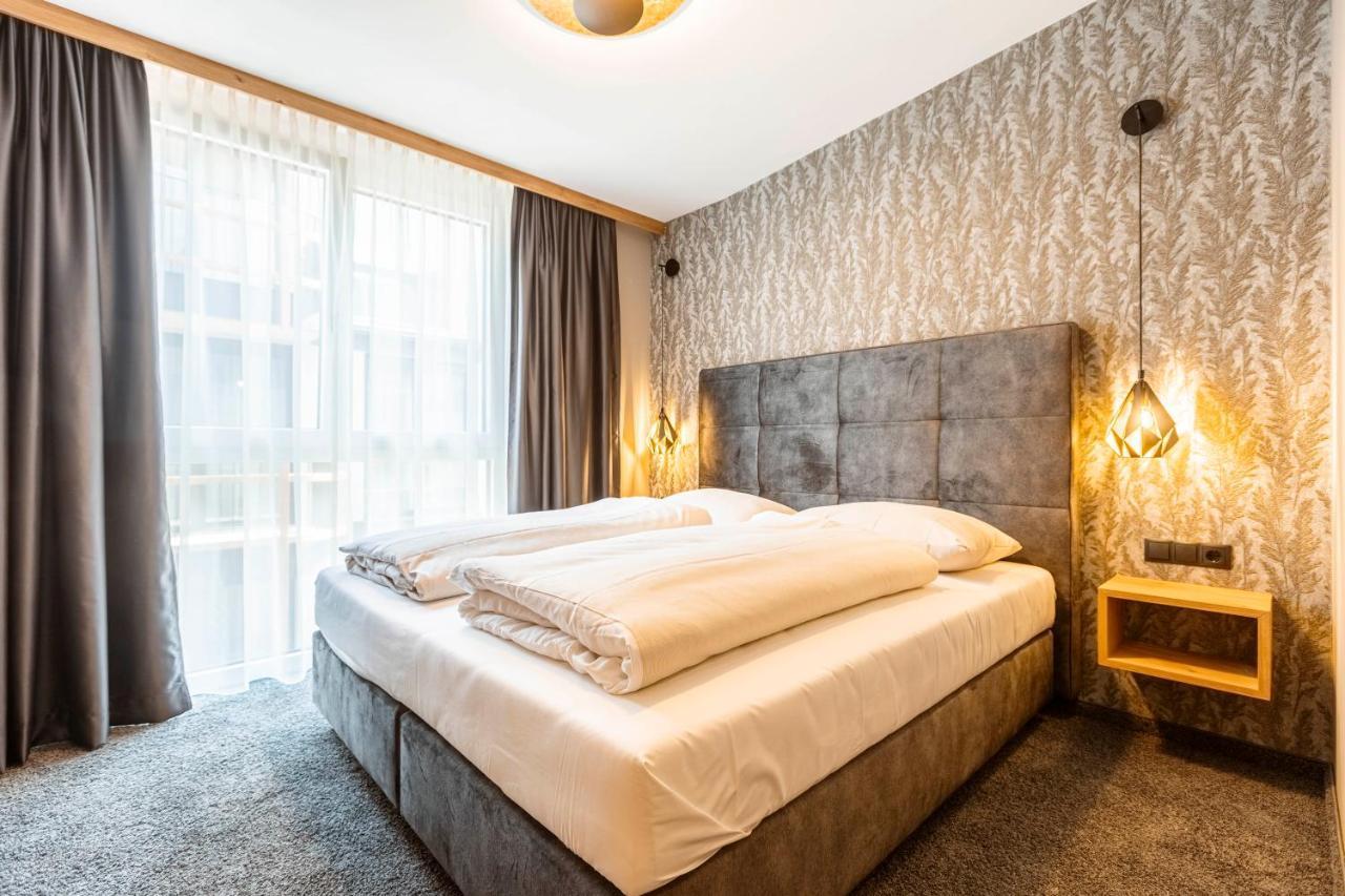 Zillertal Suites Fuegen By Alps Resorts Экстерьер фото
