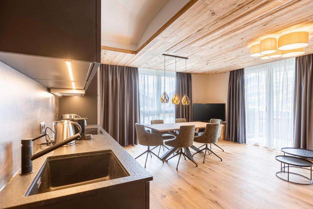 Zillertal Suites Fuegen By Alps Resorts Экстерьер фото